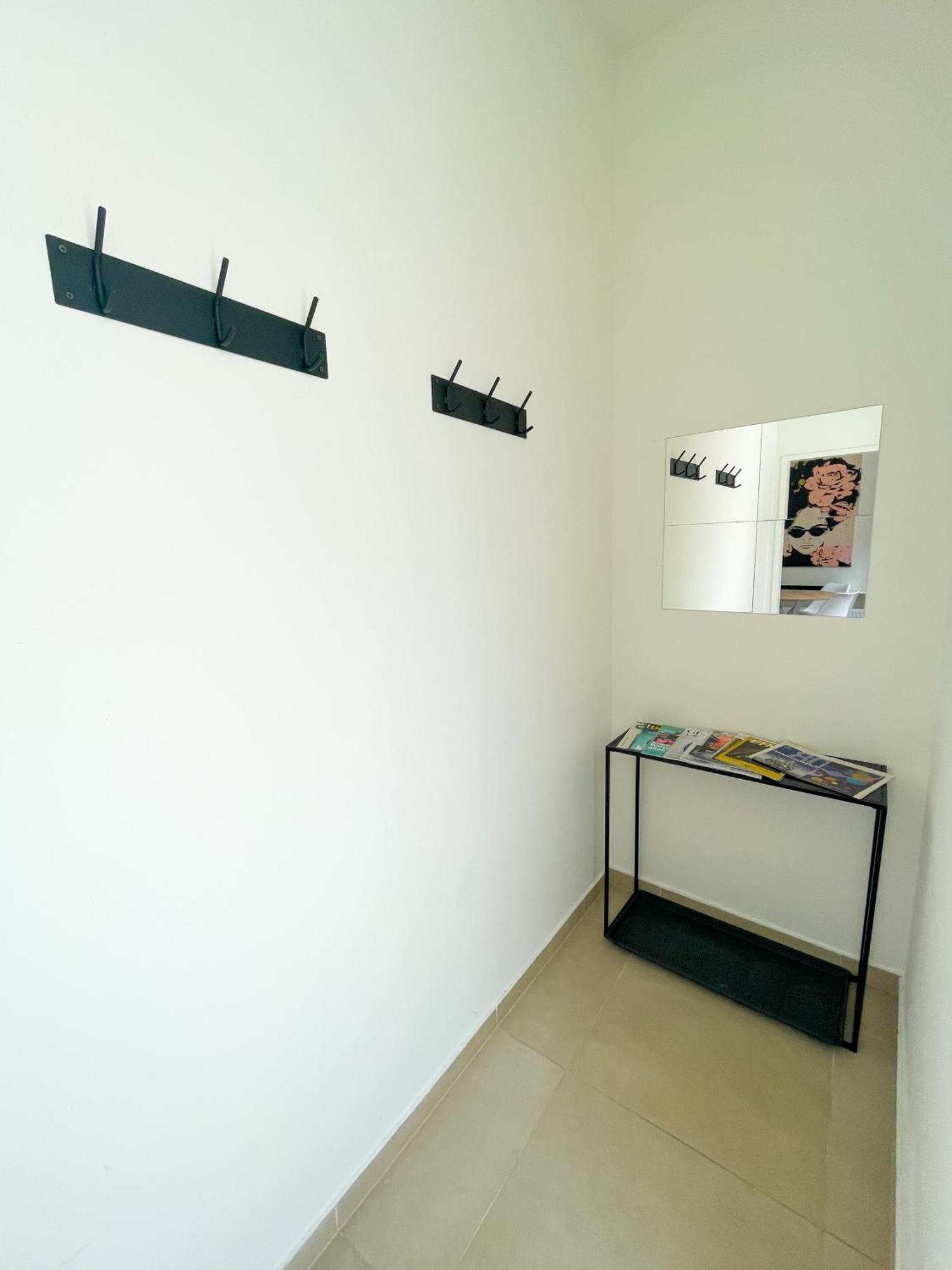 Contactless Self-Check-In - Stayhere Central City Suite 1 Graz Exterior foto
