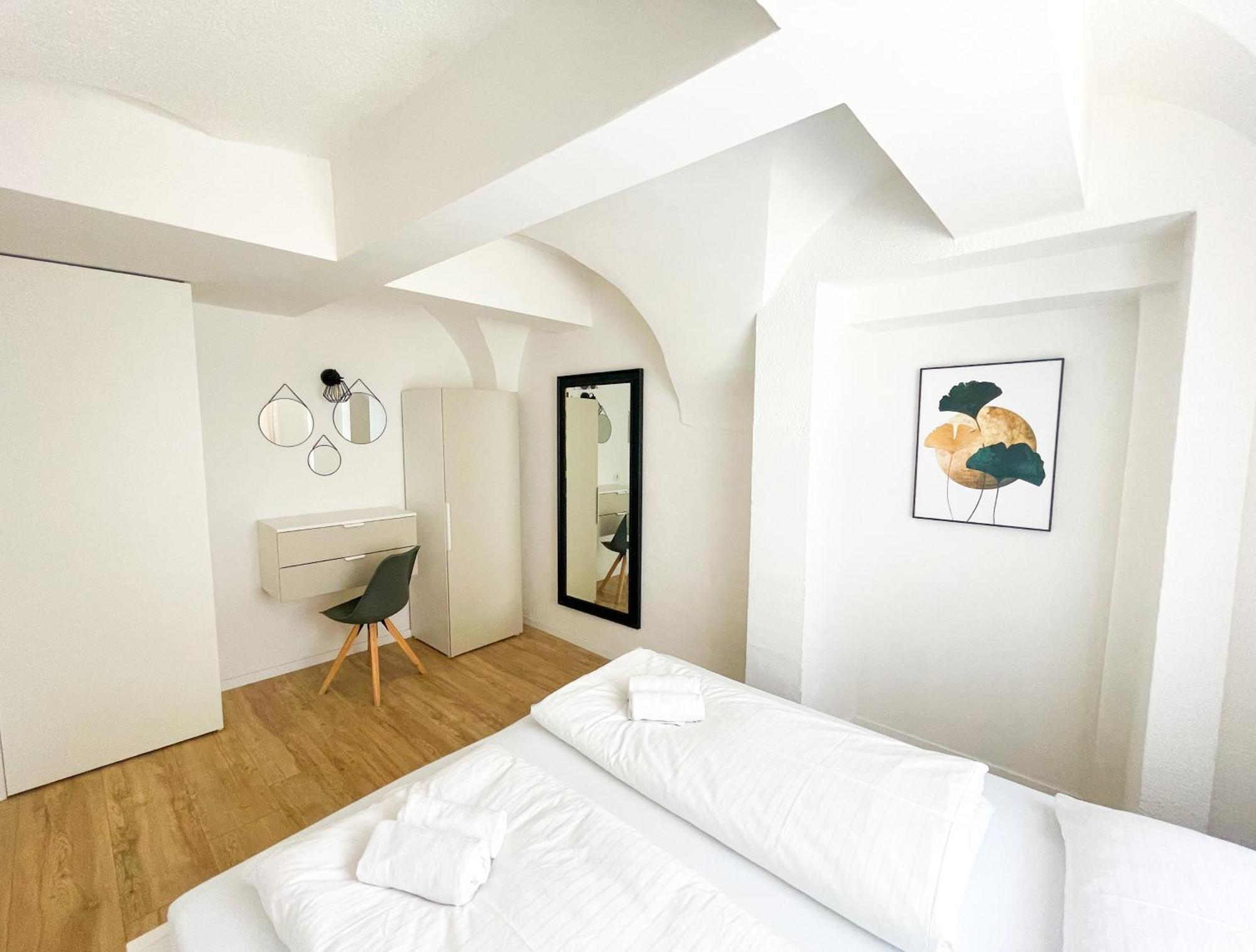 Contactless Self-Check-In - Stayhere Central City Suite 1 Graz Exterior foto